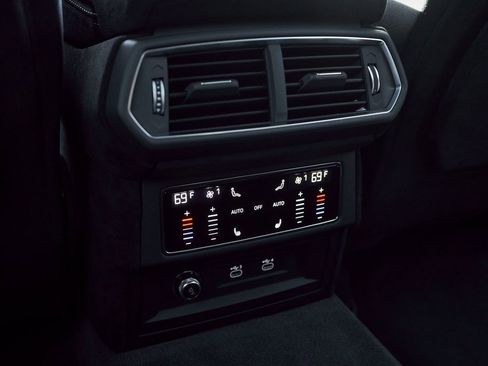 Used 2024 Lamborghini Urus Performante image 55