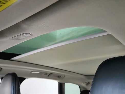 Used 2023 Volvo XC60 B5 Ultimate w/ Climate Package image 28