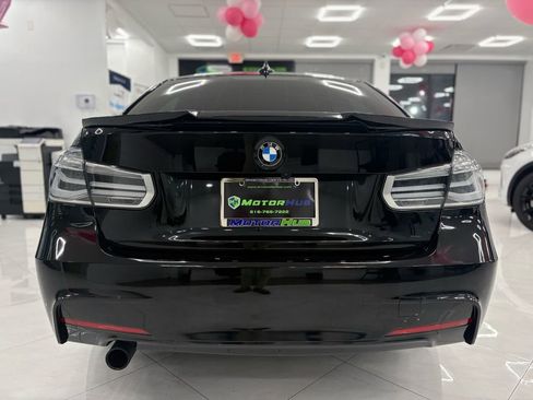 Used 2017 BMW 320i xDrive Sedan image 11