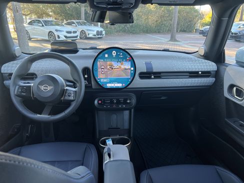 Certified 2025 MINI Cooper S image 29