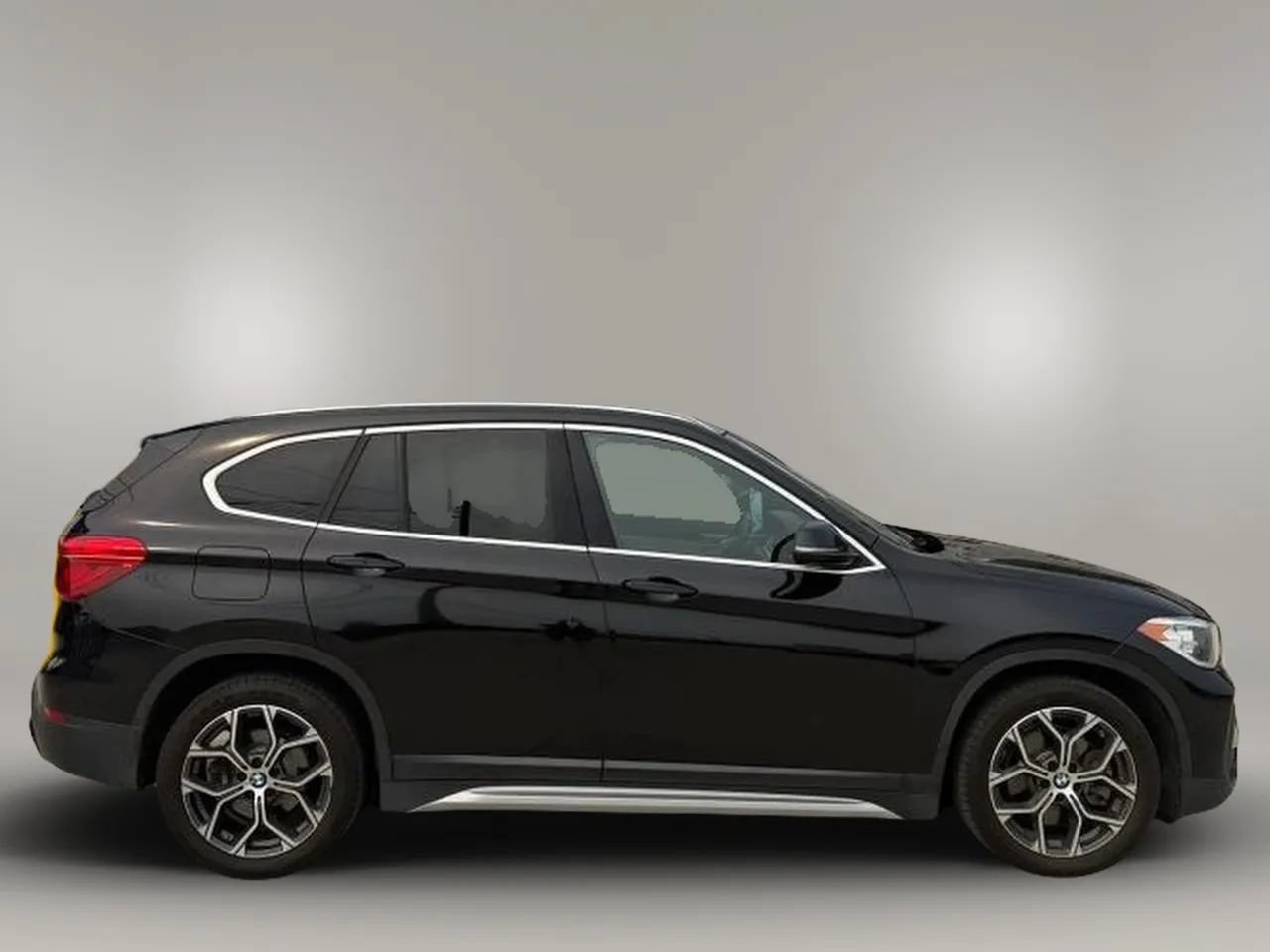 Used 2021 BMW X1 xDrive28i w/ Convenience Package AWD/4WD image 8
