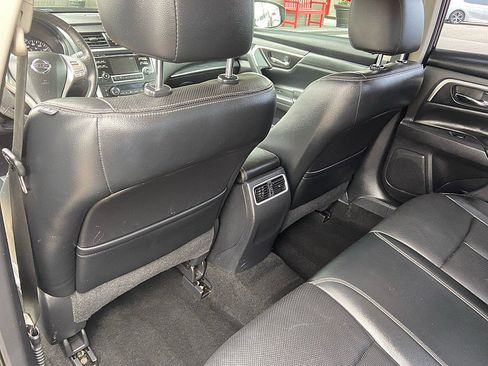Used 2016 Nissan Altima 2.5 SL w/ Moonroof Package FWD image 21