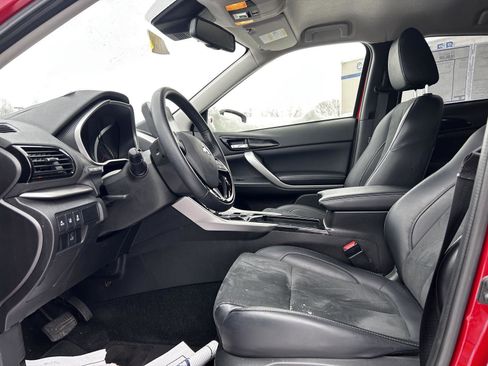 Used 2024 Mitsubishi Eclipse Cross SE image 9