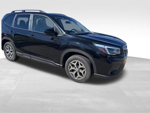 Used 2021 Subaru Forester Premium image 28