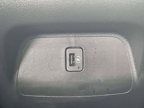 Used 2025 Nissan Sentra SR w/ SR Premium Package image 11