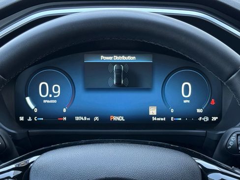 Used 2025 Ford Escape Platinum image 31