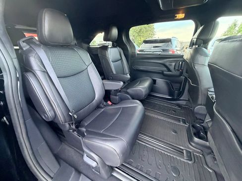 Used 2026 Toyota Sienna XLE Woodland Edition AWD/4WD image 22