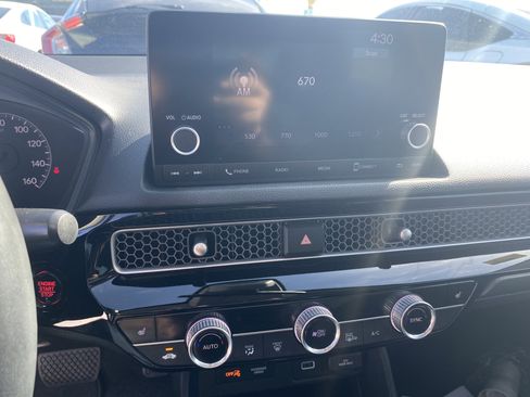 Used 2022 Honda Civic EX image 13