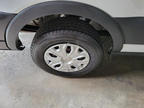 Used 2016 Ford Transit 350 XLT image 40