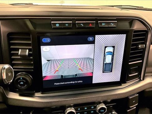 Used 2024 Ford F350 Platinum w/ FX4 Off-Road Package image 28