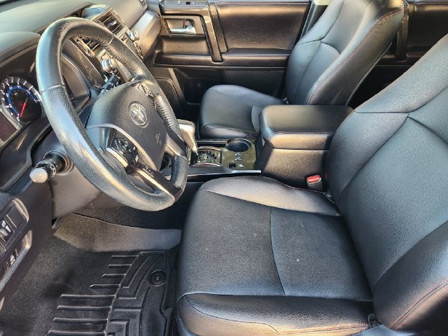 Used 2016 Toyota 4Runner TRD Pro AWD/4WD image 4