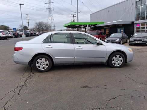 Used 2005 Honda Accord LX image 5