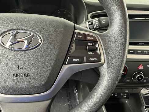 Used 2019 Hyundai Accent SE image 38