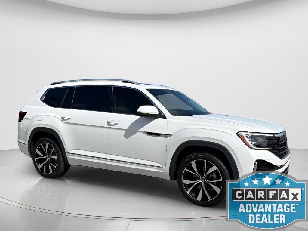Used 2024 Volkswagen Atlas SEL Premium R-Line AWD/4WD image 4