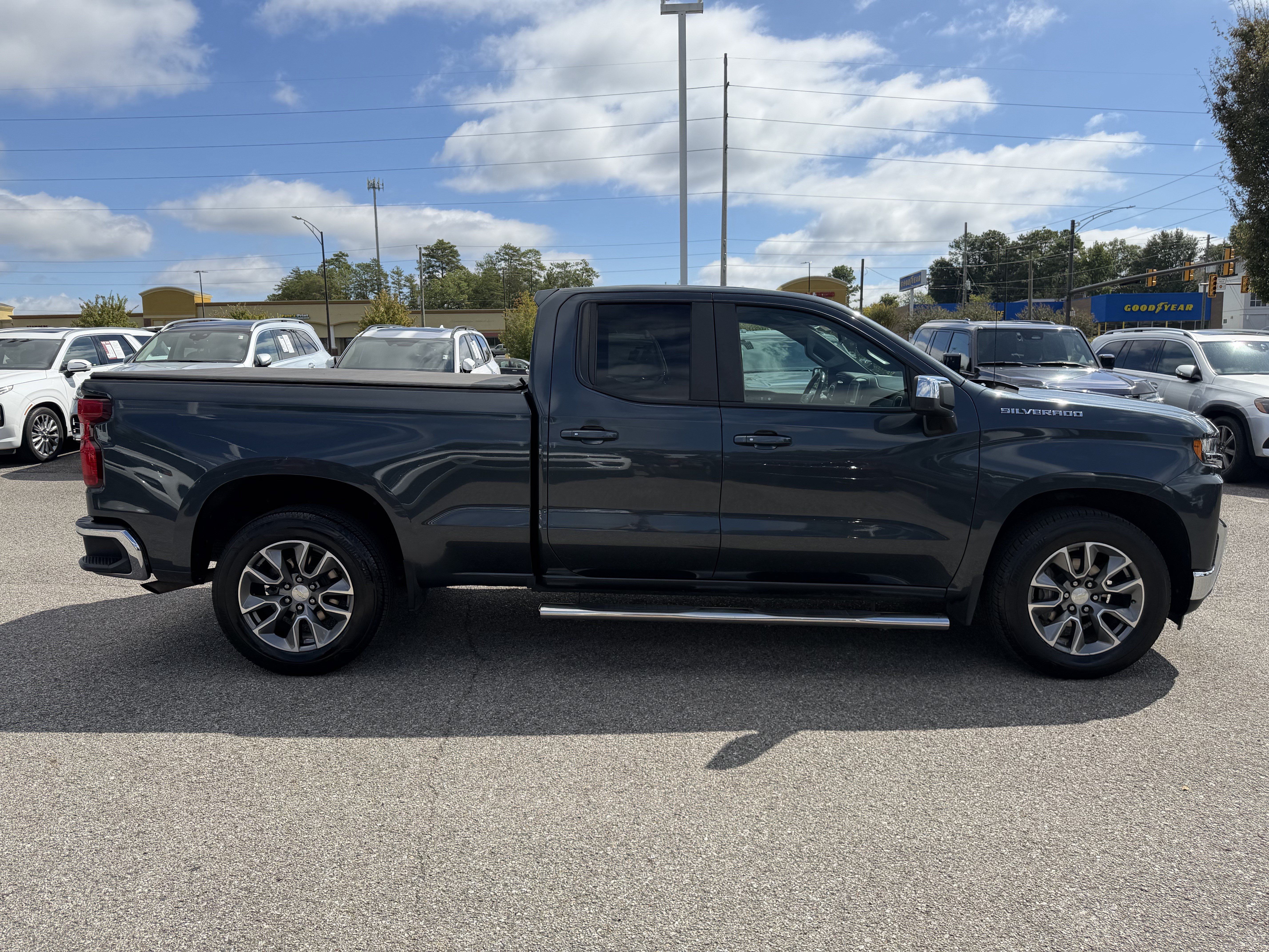 Used 2019 Chevrolet Silverado 1500 LT w/ All-Star Edition RWD image 11