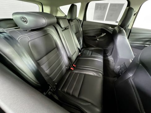 Used 2019 Ford Escape Titanium image 27