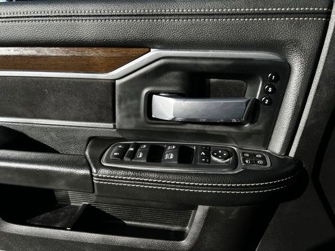 Used 2024 RAM 2500 Laramie AWD/4WD image 26