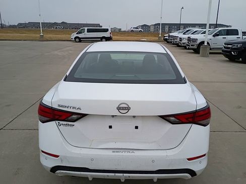 Used 2025 Nissan Sentra S image 5
