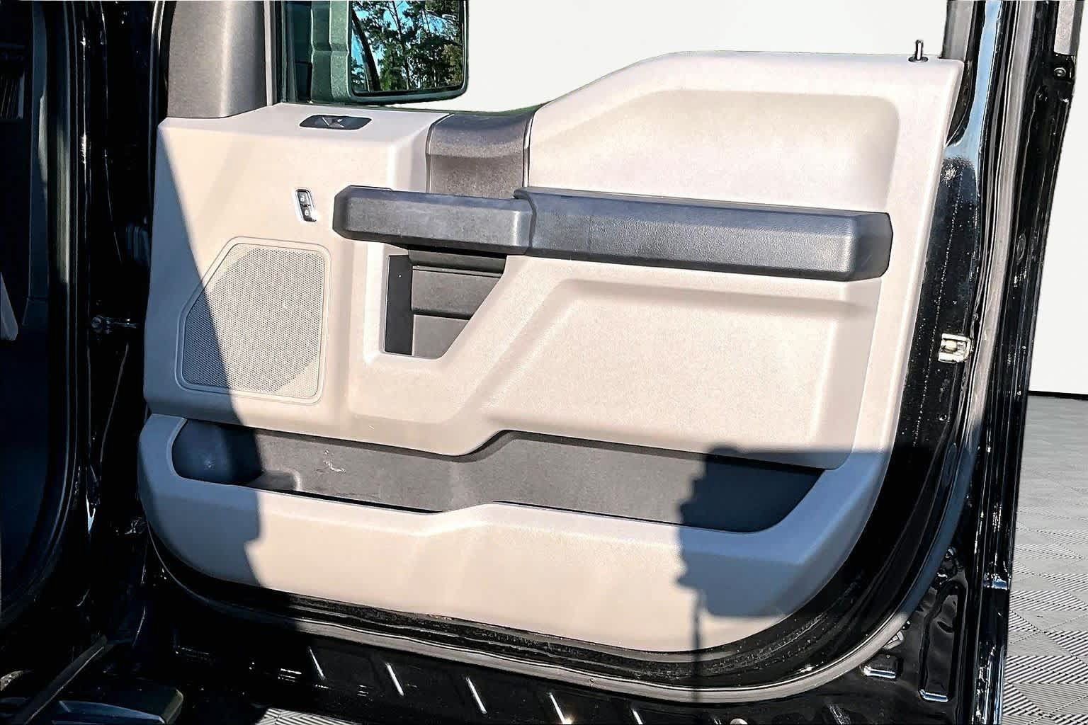 Used 2019 Ford F150 XL w/ Equipment Group 101A Mid RWD image 23