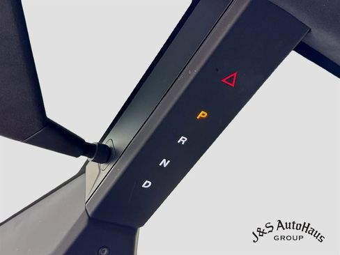 Used 2024 Tesla Cybertruck AWD Crew Cab image 22