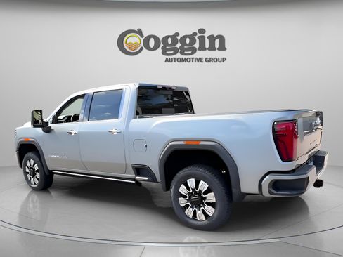 Certified 2024 GMC Sierra 2500 Denali w/ Denali Reserve Package image 8