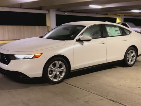 Used 2024 Honda Accord LX image 9