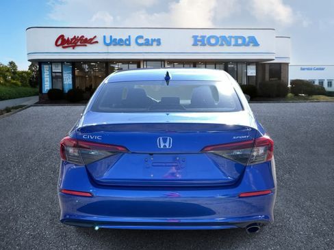 Used 2023 Honda Civic Sport image 4