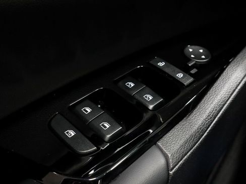 Used 2023 Kia Sportage EX image 27