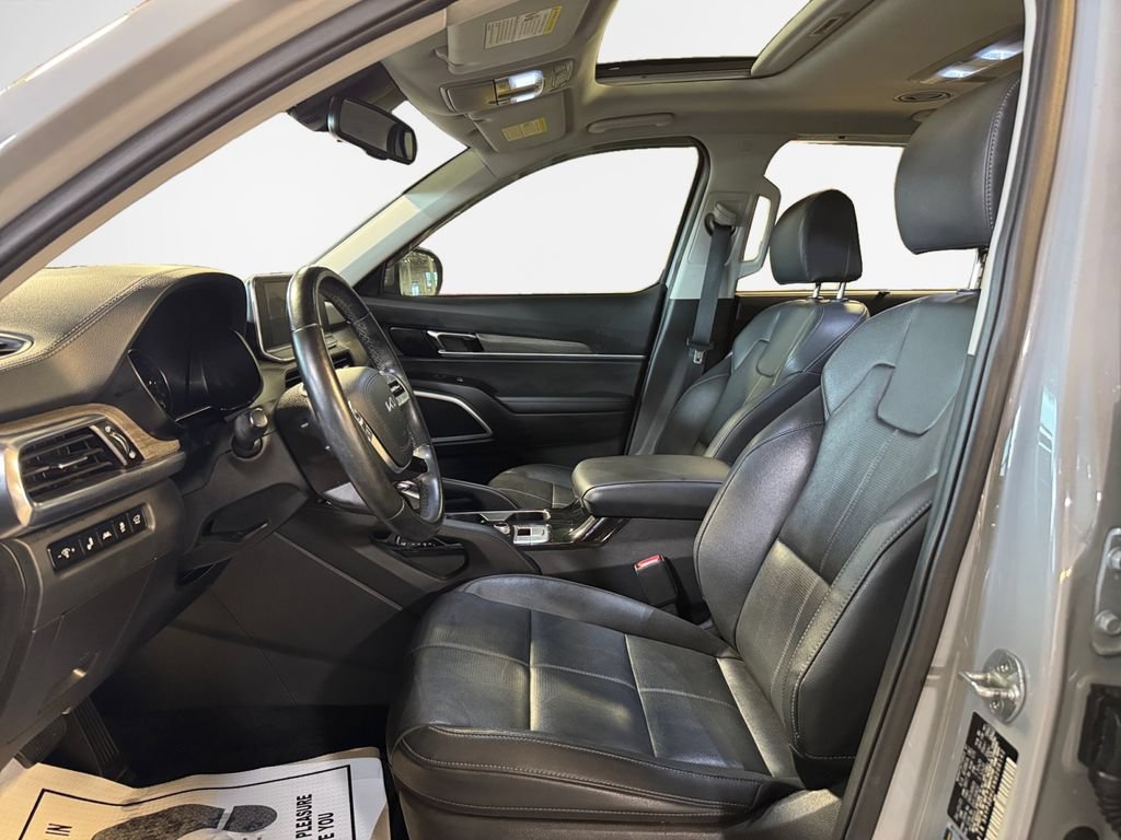 Used 2022 Kia Telluride EX w/ EX Premium Package AWD/4WD image 12