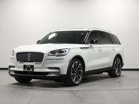 Used 2020 Lincoln Aviator Reserve w/ Equipment Group 202A image 8