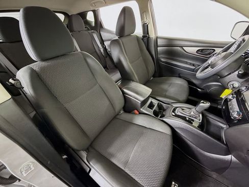 Certified 2022 Nissan Rogue Sport S image 23