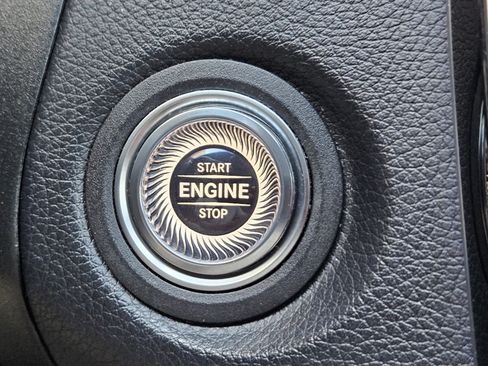 Certified 2020 Mercedes-Benz GLC 300 w/ Premium Package image 20