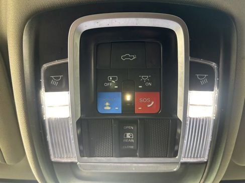 Used 2024 RAM 3500 Laramie w/ Towing Technology Group image 24