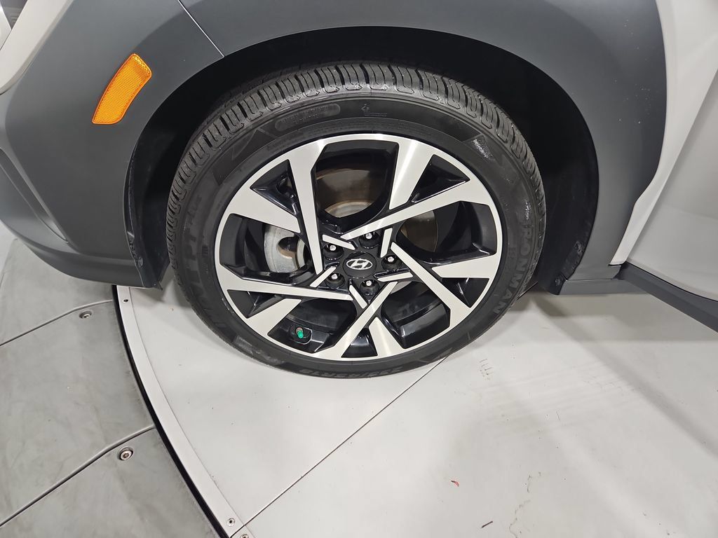Used 2023 Hyundai Kona Limited w/ Cargo Package FWD image 28