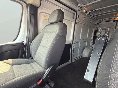 Used 2023 RAM ProMaster 2500 FWD image 24