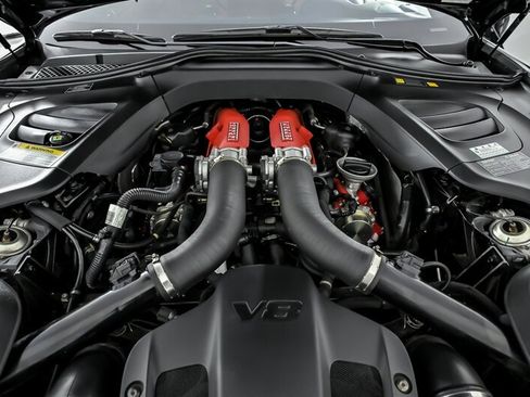 Used 2018 Ferrari GTC4Lusso T RWD image 14