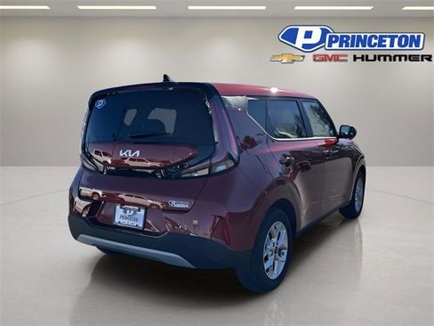 Used 2025 Kia Soul LX w/ LX Technology Package image 7