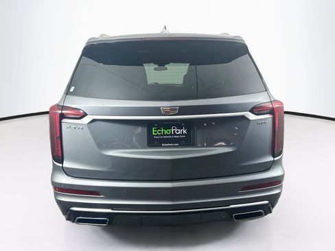 Used 2022 Cadillac XT6 Premium Luxury FWD image 7