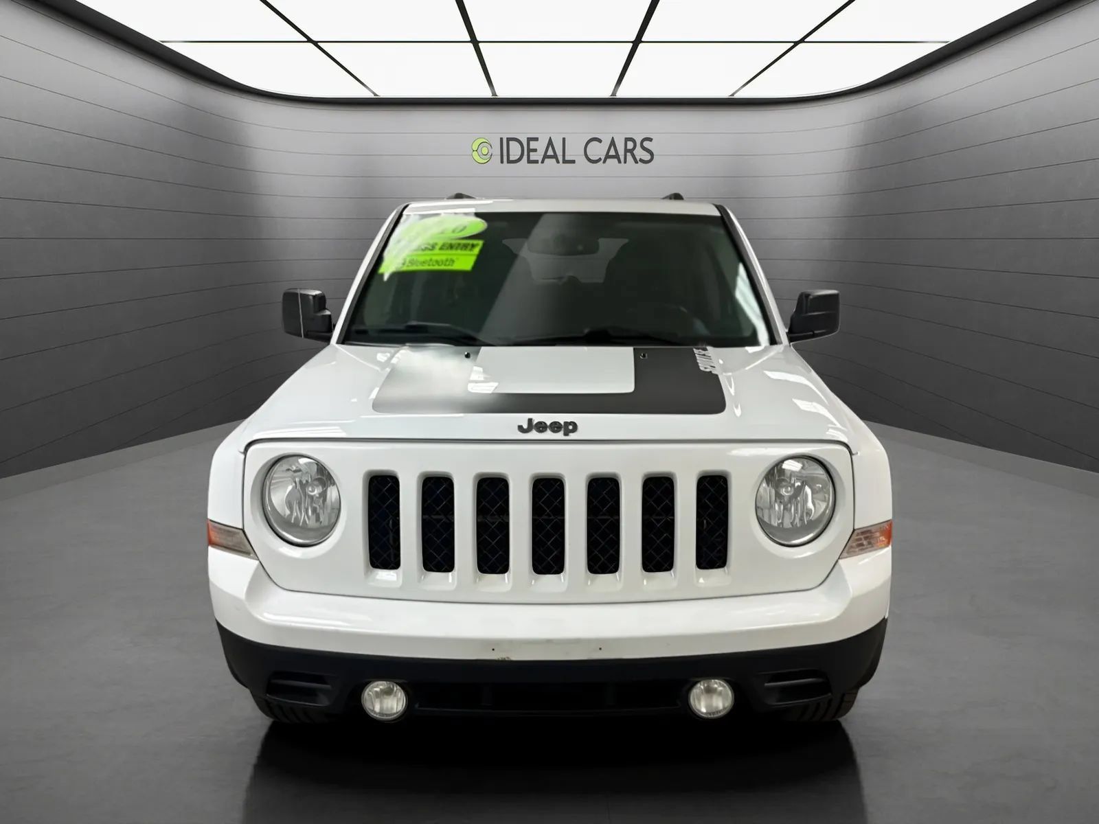 Used 2016 Jeep Patriot Sport w/ Power Value Group FWD image 2