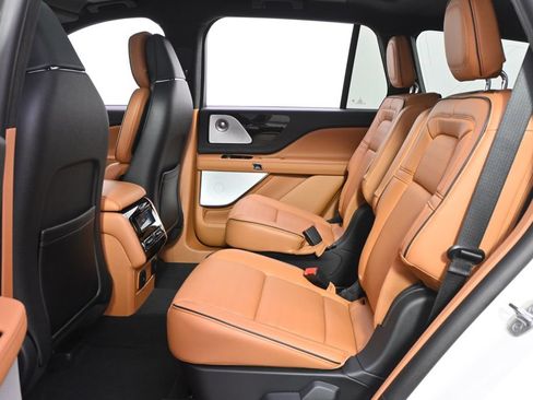 New 2026 Lincoln Aviator Black Label AWD/4WD image 22