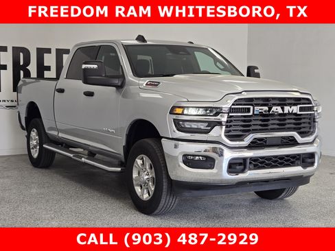 Used 2026 RAM 2500 Big Horn AWD/4WD image 2