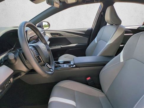 Certified 2025 Toyota Camry SE FWD image 15