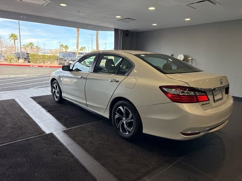 Used 2017 Honda Accord LX image 11