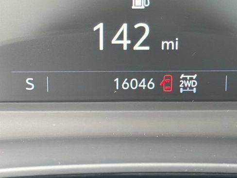Certified 2023 Cadillac XT5 Premium Luxury AWD/4WD image 28
