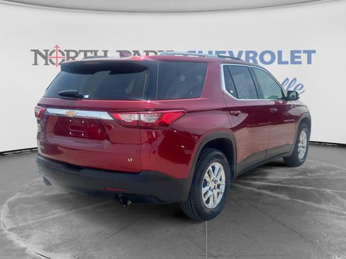 Used 2018 Chevrolet Traverse LT FWD image 5