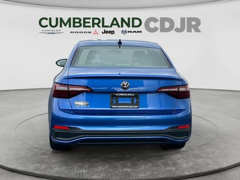 Used 2023 Volkswagen Jetta Sport FWD image 5