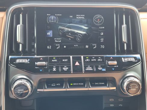 New 2025 Lexus LX 700h Luxury image 16