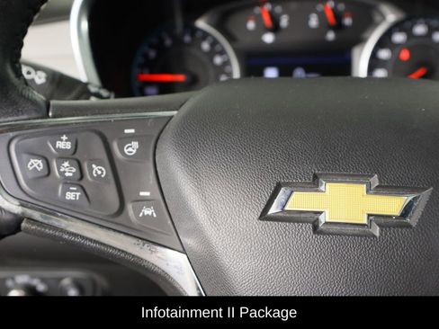 Used 2020 Chevrolet Equinox Premier image 8