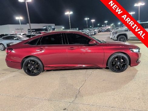 Used 2022 Honda Accord EX-L image 2