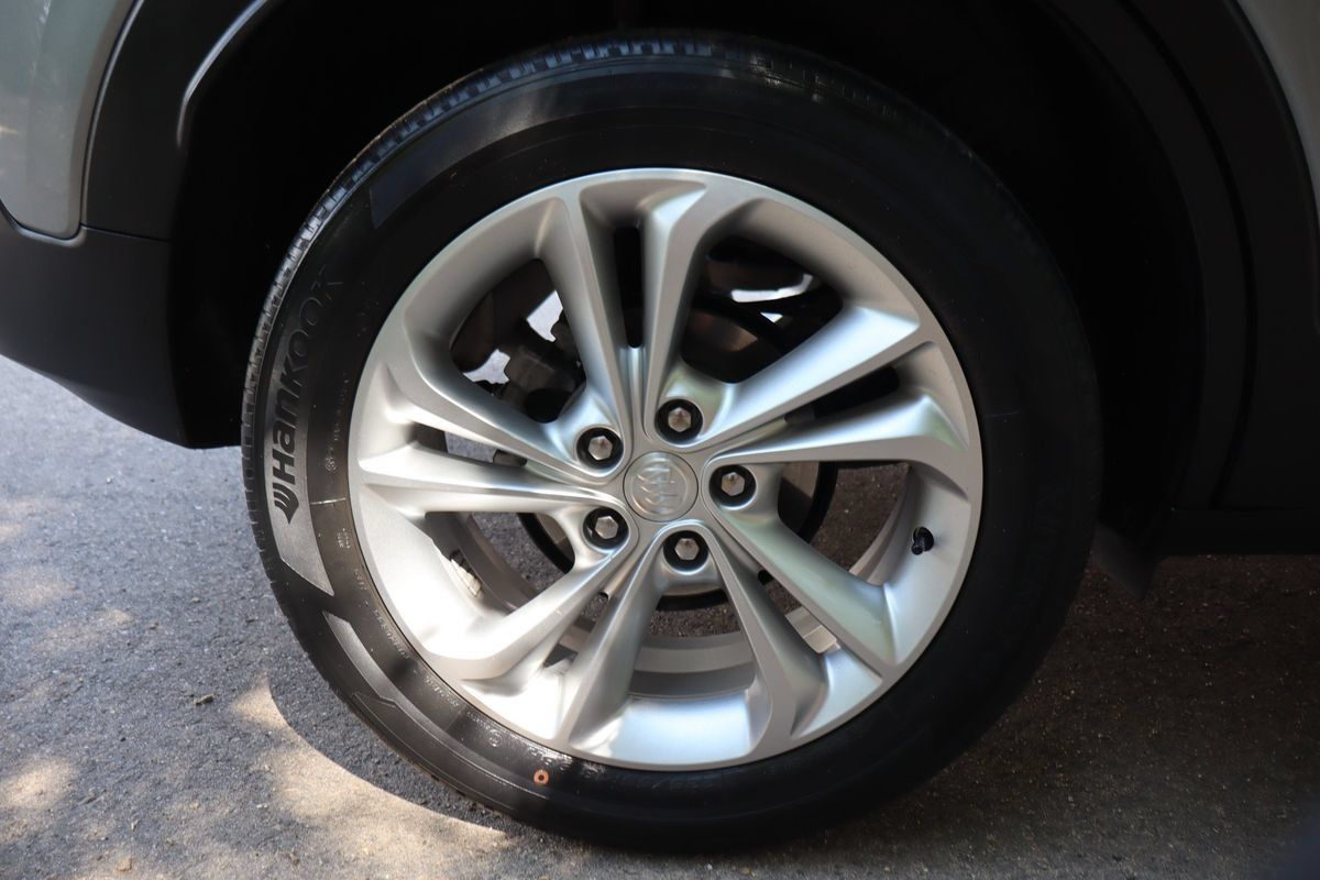 Used 2023 Buick Encore GX Preferred w/ Cold Weather Comfort Package FWD image 43